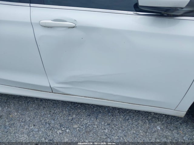Продажа на аукционе авто 2016 Chrysler 200 Limited, vin: 1C3CCCAB1GN102737, номер лота: 45083138