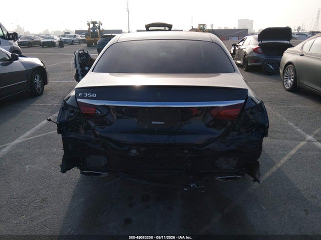 Mercedes-Benz E 350 2021 W1KZF8DB3MA994651 Image 17