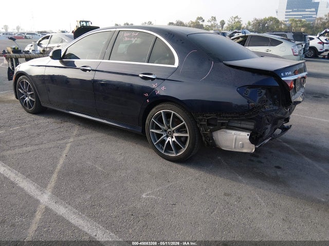 Mercedes-Benz E 350 2021 W1KZF8DB3MA994651 Image 3