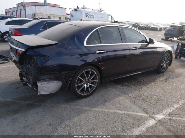 Mercedes-Benz E 350 2021 W1KZF8DB3MA994651 Image 4