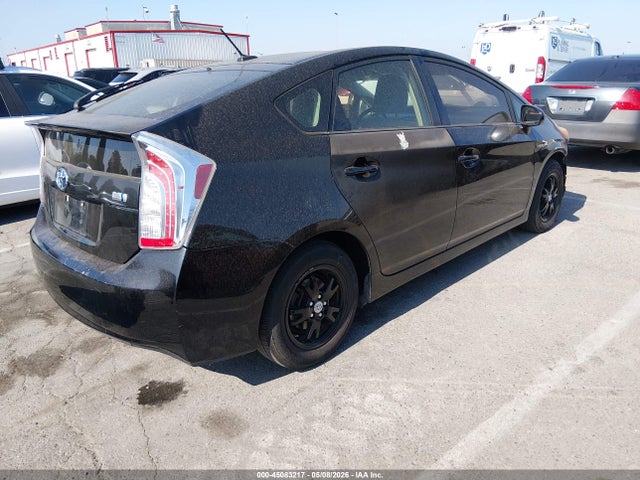 45083217 :رقم المزاد ، JTDKN3DU5D0346138 vin ، 2013 Toyota Prius Three مزاد بيع