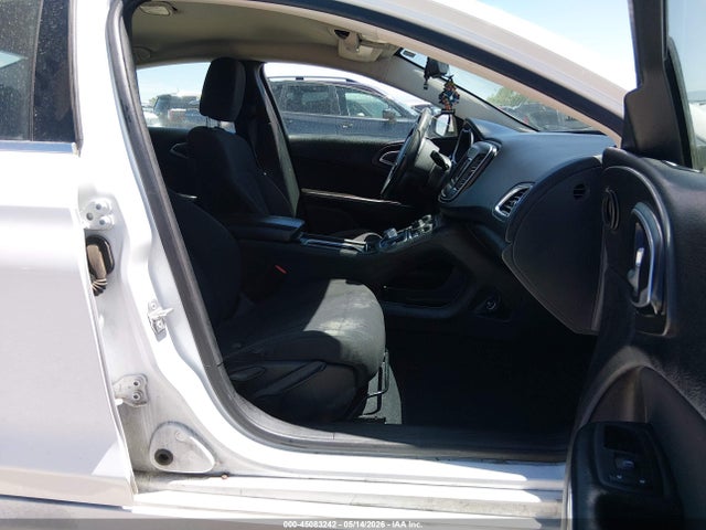 Продажа на аукционе авто 2015 Chrysler 200 Limited, vin: 1C3CCCAB1FN503512, номер лота: 45083242