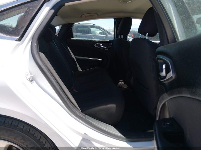 Продажа на аукционе авто 2015 Chrysler 200 Limited, vin: 1C3CCCAB1FN503512, номер лота: 45083242