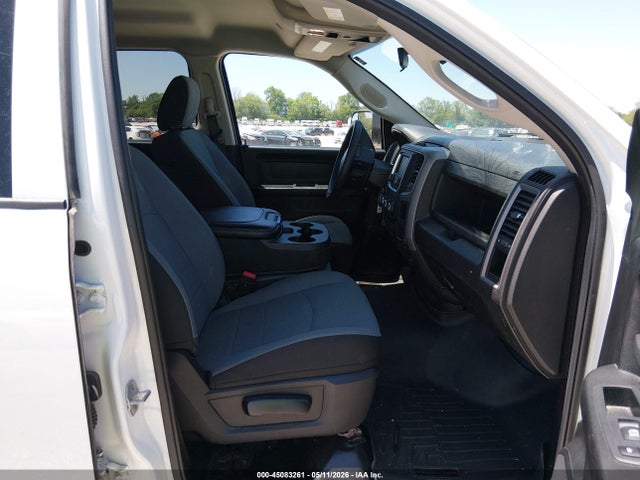 2022 Ram 1500 Classic Tradesman  4x2 6'4 Box მანქანა იყიდება აუქციონზე, vin: 1C6RR6FG3NS186415, აუქციონის ნომერი: 45083261