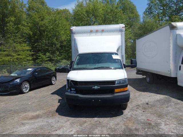 2018 Chevrolet Express Cutaway Work Van მანქანა იყიდება აუქციონზე, vin: 1HA3GTCG7JN002055, აუქციონის ნომერი: 45083319