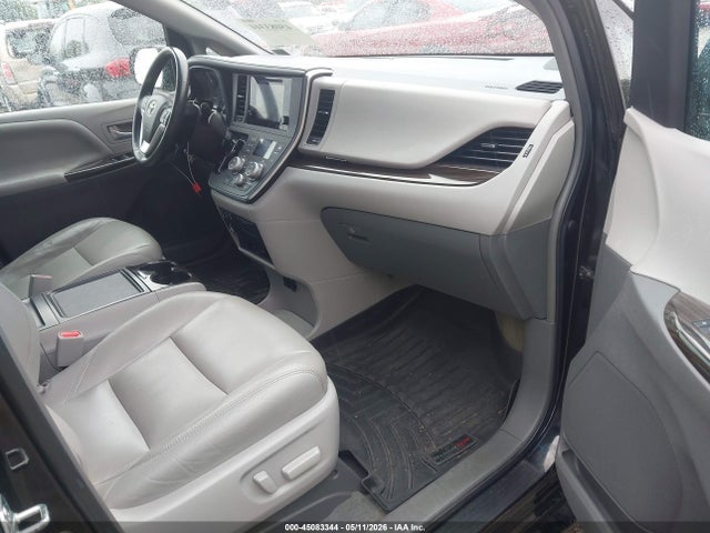 2015 Toyota Sienna Xle Premium 7 Passenger მანქანა იყიდება აუქციონზე, vin: 5TDDK3DC6FS097972, აუქციონის ნომერი: 45083344