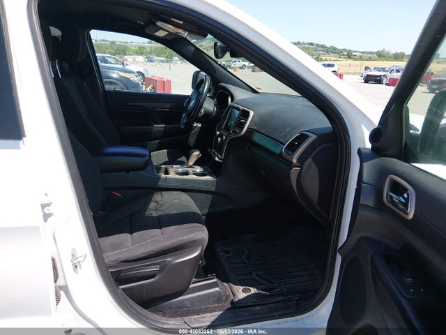 Продаж на аукціоні авто 2017 Jeep Grand Cherokee Laredo 4x2, vin: 1C4RJEAG0HC621522, номер лоту: 45083352