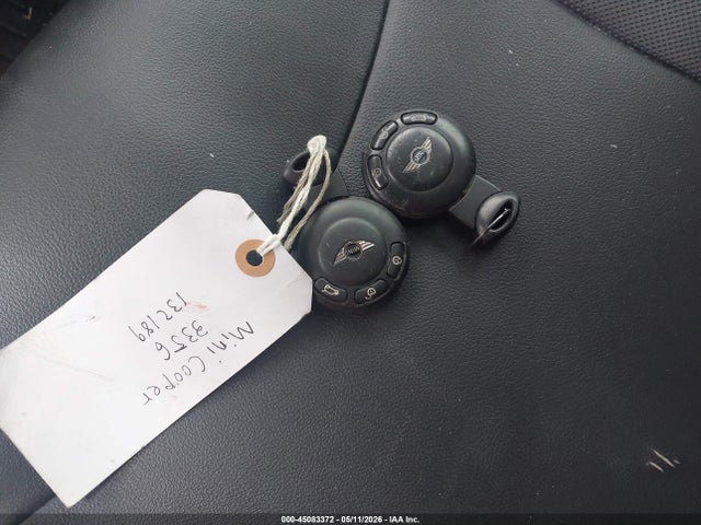 45083372 :رقم المزاد ، WMWSU3C50DT683356 vin ، 2013 Mini Hardtop Cooper مزاد بيع
