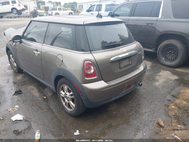 45083372 :رقم المزاد ، WMWSU3C50DT683356 vin ، 2013 Mini Hardtop Cooper مزاد بيع