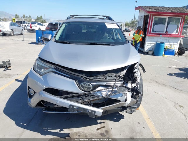 2T3YFREV0HW324180 Toyota Rav4 Platinum