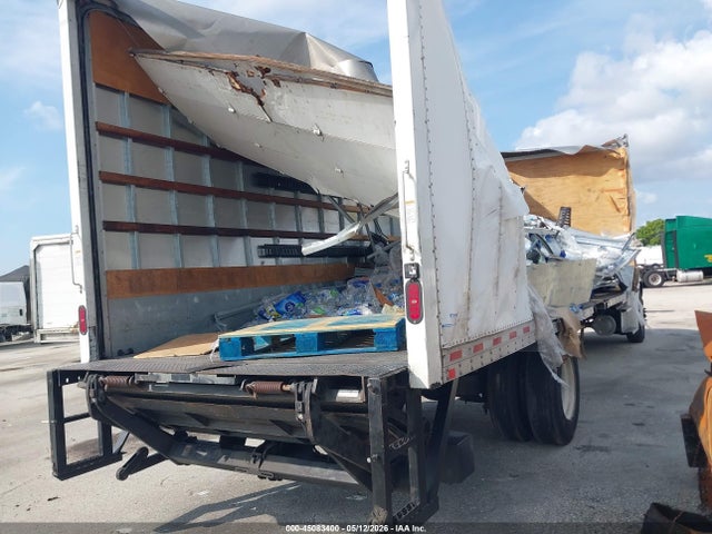 45083400 :رقم المزاد ، 3ALACWFC1JDJR5328 vin ، 2018 Freightliner M2 106 مزاد بيع