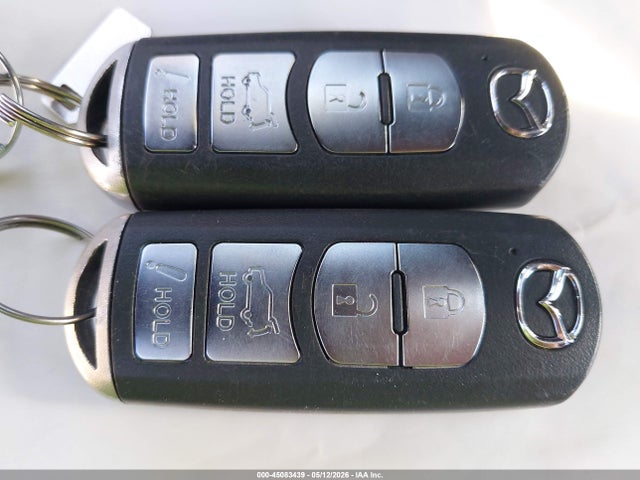 JM3TCBEY8H0137317 Mazda Cx-9 Signature