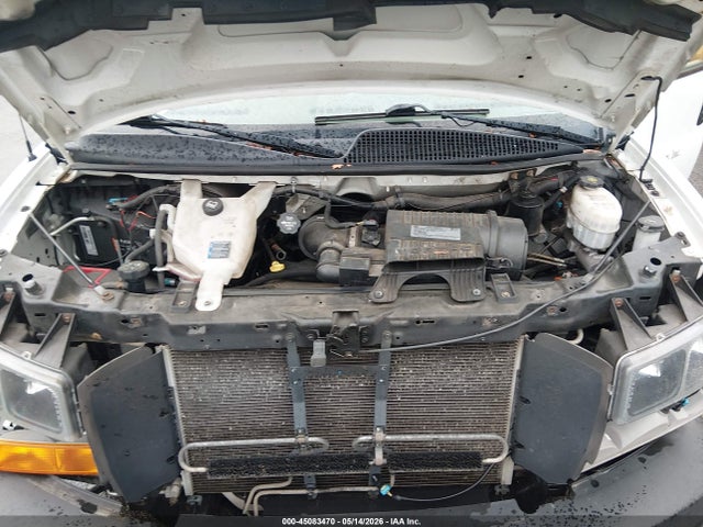 45083470 :رقم المزاد ، 1HA3GTCG9JN006091 vin ، 2018 Chevrolet Express Cutaway Work Van مزاد بيع
