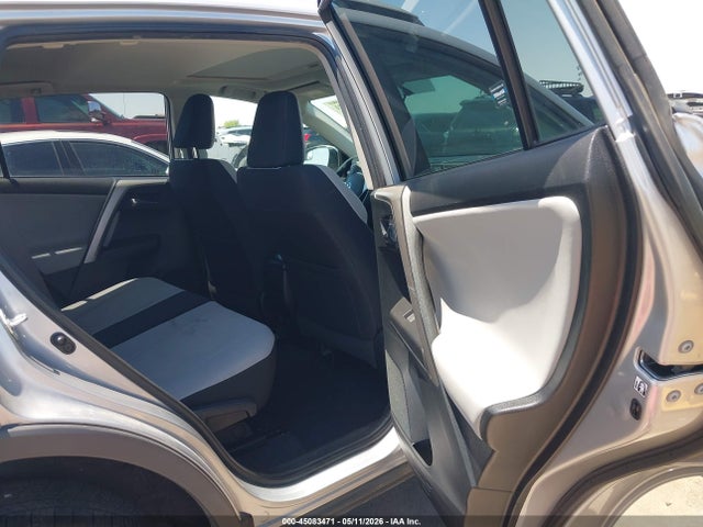 2T3WFREV8GW269810 Toyota Rav4 Xle