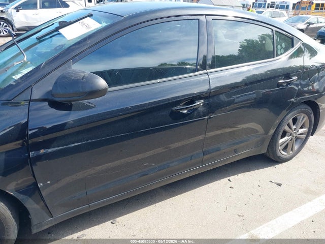 Продажа на аукционе авто 2018 Hyundai Elantra Sel, vin: 5NPD84LF3JH375466, номер лота: 45083500