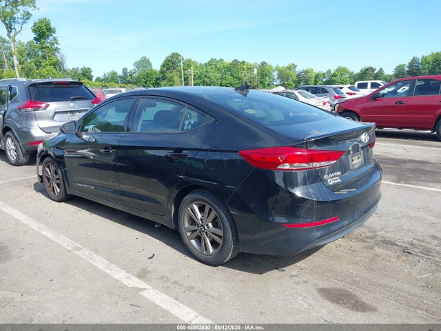Продажа на аукционе авто 2018 Hyundai Elantra Sel, vin: 5NPD84LF3JH375466, номер лота: 45083500