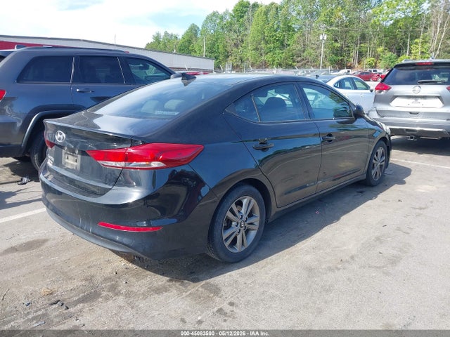 Продажа на аукционе авто 2018 Hyundai Elantra Sel, vin: 5NPD84LF3JH375466, номер лота: 45083500
