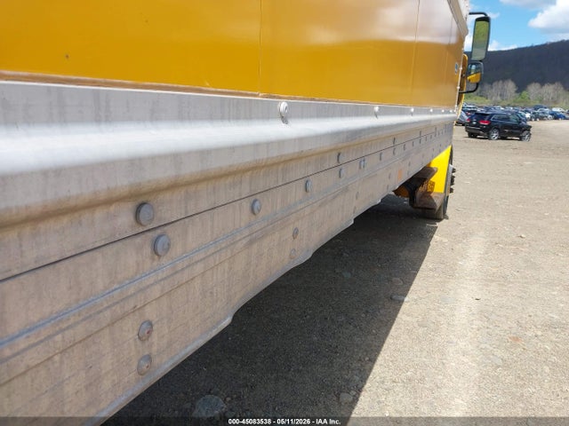 Продажа на аукционе авто 2019 Freightliner M2 106, vin: 1FVACWFCXKHKB8967, номер лота: 45083538