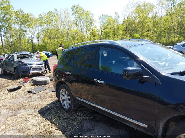 Продаж на аукціоні авто 2013 Nissan Rogue Sv W/sl Pkg, vin: JN8AS5MV2DW642731, номер лоту: 45083542