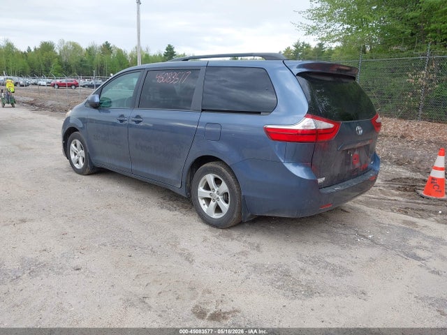 5TDKZ3DC5HS775214 Toyota Sienna Le 8 Passenger
