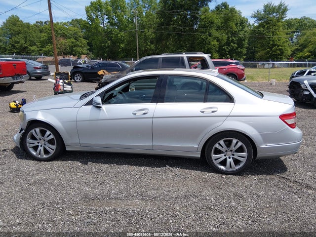 45083606 :رقم المزاد ، WDDGF8BB6AR090719 vin ، 2010 Mercedes-benz C 300 Luxury 4matic/sport 4matic مزاد بيع