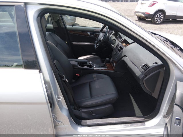 45083606 :رقم المزاد ، WDDGF8BB6AR090719 vin ، 2010 Mercedes-benz C 300 Luxury 4matic/sport 4matic مزاد بيع
