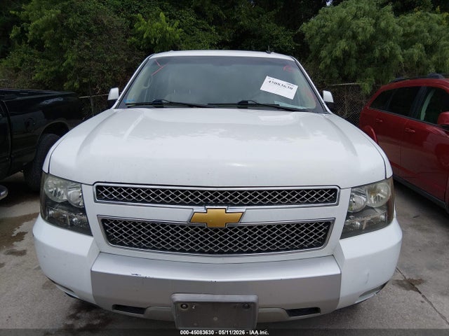 2013 Chevrolet Suburban 1500 Lt მანქანა იყიდება აუქციონზე, vin: 1GNSKJE77DR260497, აუქციონის ნომერი: 45083630