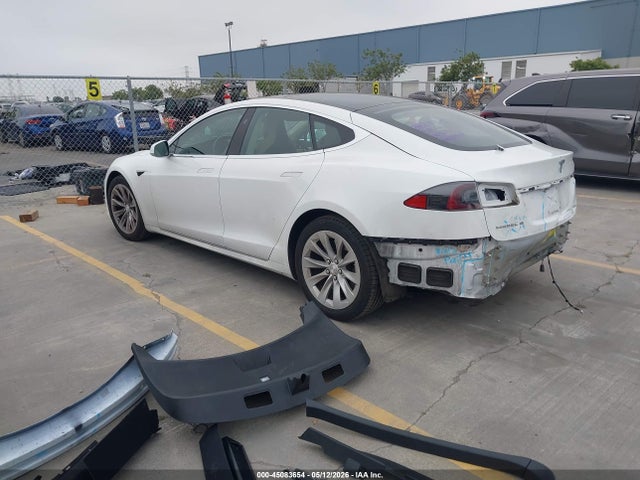 Продаж на аукціоні авто 2017 Tesla Model S 60/75, vin: 5YJSA1E14HF183526, номер лоту: 45083654