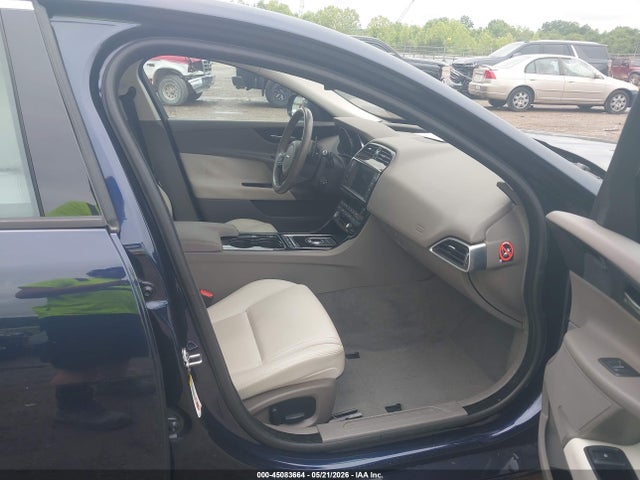 45083664 :رقم المزاد ، SAJAJ4BN6HA969424 vin ، 2017 Jaguar Xe 20d Premium مزاد بيع