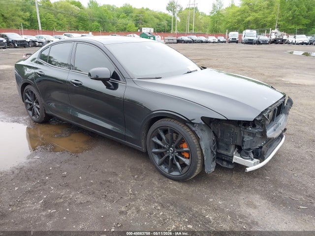2020 Volvo S60 T6 Momentum მანქანა იყიდება აუქციონზე, vin: 7JRA22TK9LG041991, აუქციონის ნომერი: 45083758
