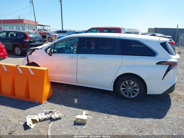 Aukcja sprzedaży 2023 Toyota Sienna Le, vin: 5TDKRKEC1PS165589, numer aukcji: 45083797