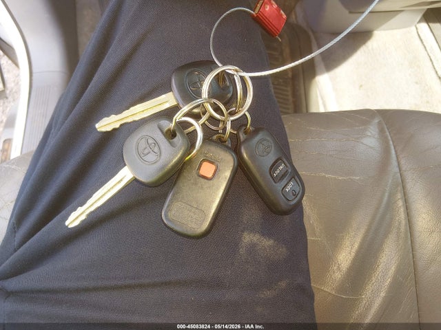 Продаж на аукціоні авто 2001 Toyota Sienna Xle, vin: 4T3ZF13C11U339039, номер лоту: 45083824