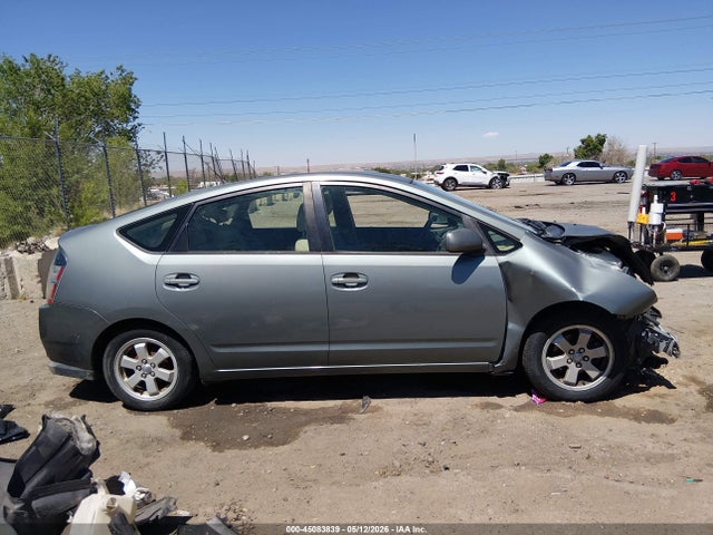 2004 Toyota Prius მანქანა იყიდება აუქციონზე, vin: JTDKB22U740029564, აუქციონის ნომერი: 45083839