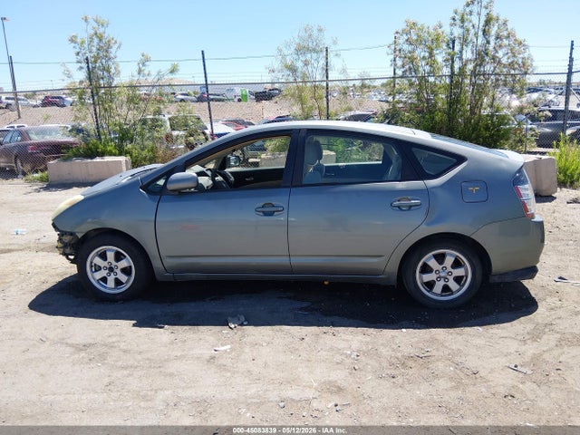 2004 Toyota Prius მანქანა იყიდება აუქციონზე, vin: JTDKB22U740029564, აუქციონის ნომერი: 45083839