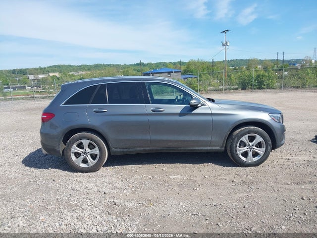 2018 Mercedes-benz Glc 300 4matic მანქანა იყიდება აუქციონზე, vin: WDC0G4KB8JV060866, აუქციონის ნომერი: 45083845