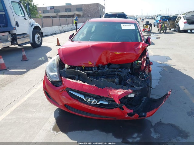45083861 :رقم المزاد ، KMHCT5AE0EU158247 vin ، 2014 Hyundai Accent Gs مزاد بيع