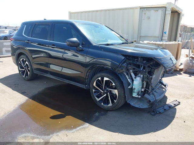 Mitsubishi Outlander Se 2.5 2wd 2023 JA4J3UA89PZ058356 zdjęcie główne