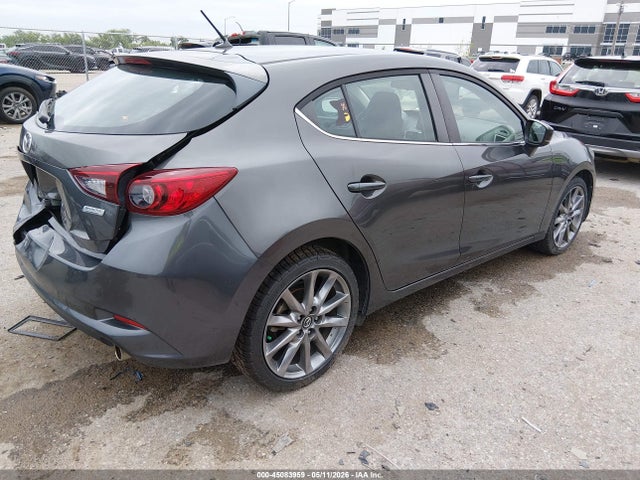 Продаж на аукціоні авто 2018 Mazda Mazda3 Touring, vin: 3MZBN1L37JM165772, номер лоту: 45083959