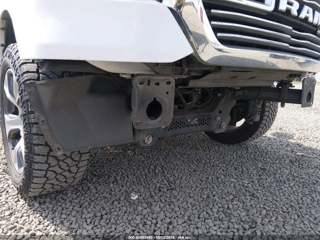 1C6RREJT5RN205470 RAM 1500 Laramie 4x2 5&#039;7 Box