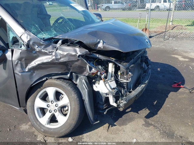 2011 Toyota Sienna Le V6 მანქანა იყიდება აუქციონზე, vin: 5TDKK3DC2BS031940, აუქციონის ნომერი: 45083984