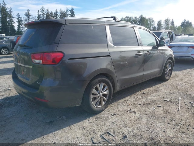 KIA SEDONA LX 2017 KNDMB5C16H6270338 Image 4