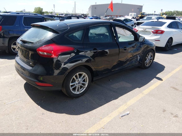 1FADP3K20JL266220 Ford FOCUS SE