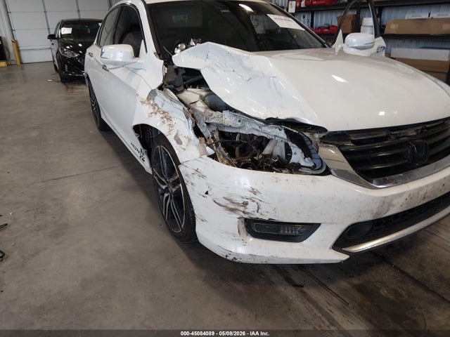 Продажа на аукционе авто 2015 Honda Accord Touring, vin: 1HGCR3F99FA009889, номер лота: 45084089
