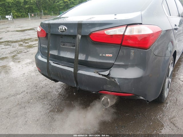 2015 Kia Forte Ex მანქანა იყიდება აუქციონზე, vin: KNAFZ4A88F5319070, აუქციონის ნომერი: 45084128