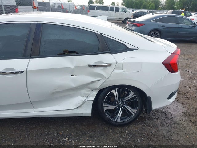 Продажа на аукционе авто 2017 Honda Civic Touring, vin: 19XFC1F95HE032152, номер лота: 45084194