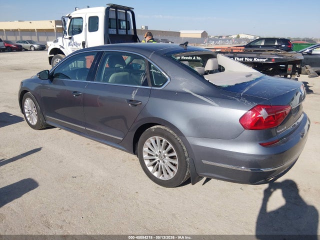 1VWBT7A3XGC068197 Volkswagen Passat 1.8t Se