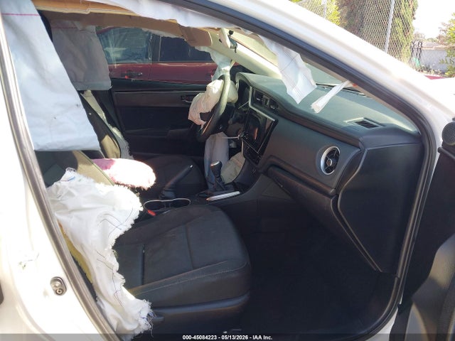 Toyota COROLLA LE 2018 5YFBURHE4JP749909 Image 5