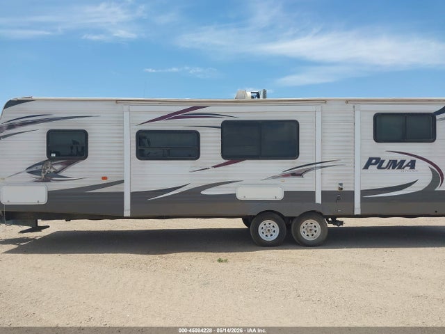 2013 Forest River 31' Travel Trailer მანქანა იყიდება აუქციონზე, vin: 4X4TPUG29DP045128, აუქციონის ნომერი: 45084228