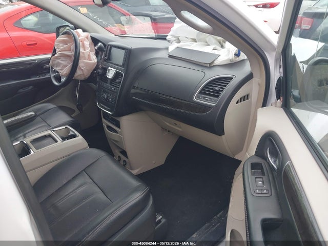 Продаж на аукціоні авто 2016 Chrysler Town & Country Touring-l Anniversary Edition, vin: 2C4RC1CG5GR215290, номер лоту: 45084244