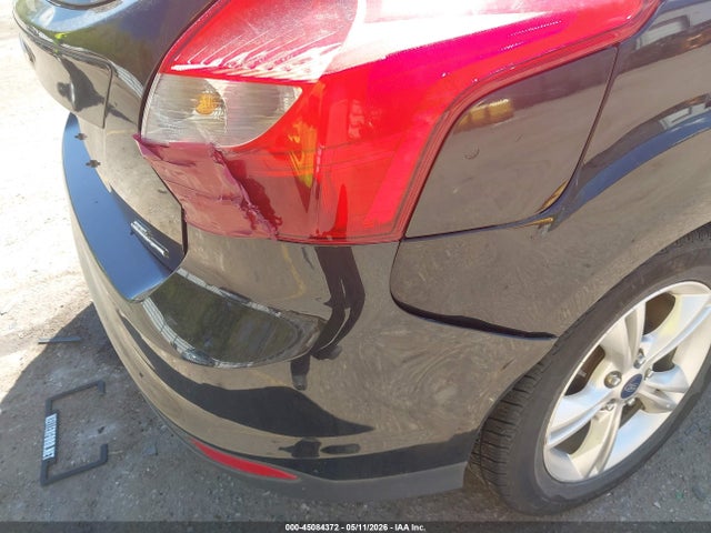 2014 Ford Focus Se მანქანა იყიდება აუქციონზე, vin: 1FADP3K26EL174647, აუქციონის ნომერი: 45084372